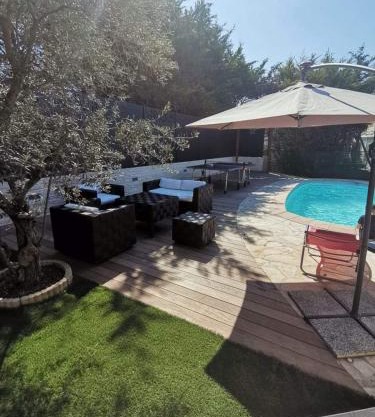 Villa Jasmin, bas de villa, à 10 min de Cannes, piscine privée chauffée