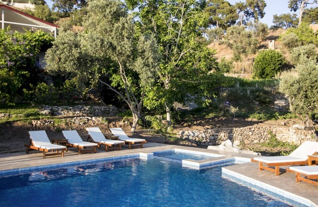Villa Kurdele - Three Bedroom Villa, Sleeps 6