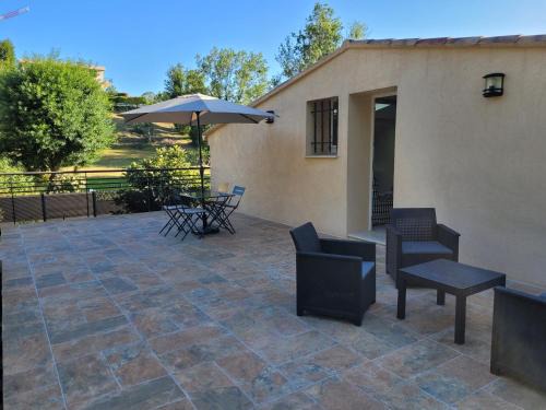 Villa L'Abaguie-Charmant logement au calme entre mer et montagne