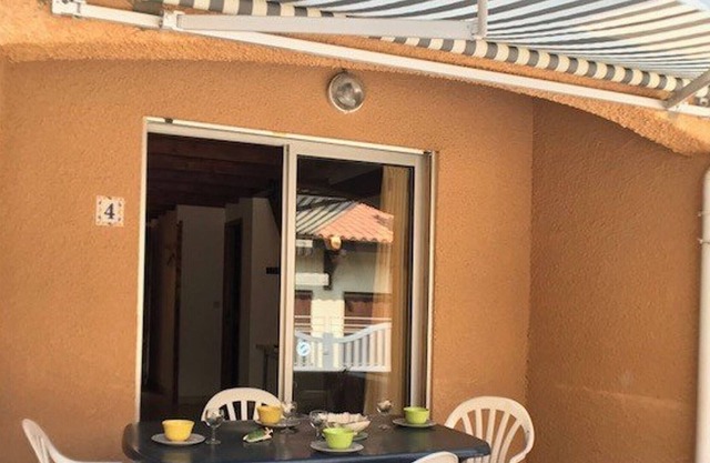 Villa La Franqui, 2 bedrooms, 5 persons