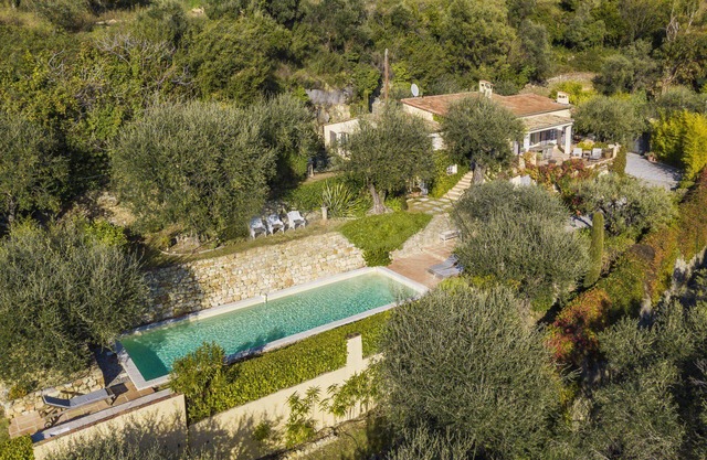 Villa La Lavande Has A Heated Pool And Magnificent Sea, Golf And Mountain Views