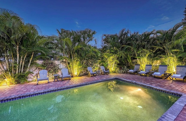 Villa Las Flores: Private Pool Renovation Sleeps 8