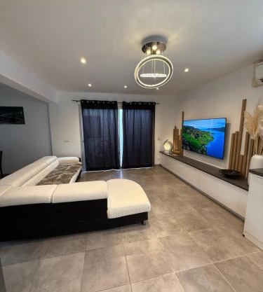 Villa LEOVI Superbe logement 3 pieces - 7 personnes, à 100m plage la Faviere
