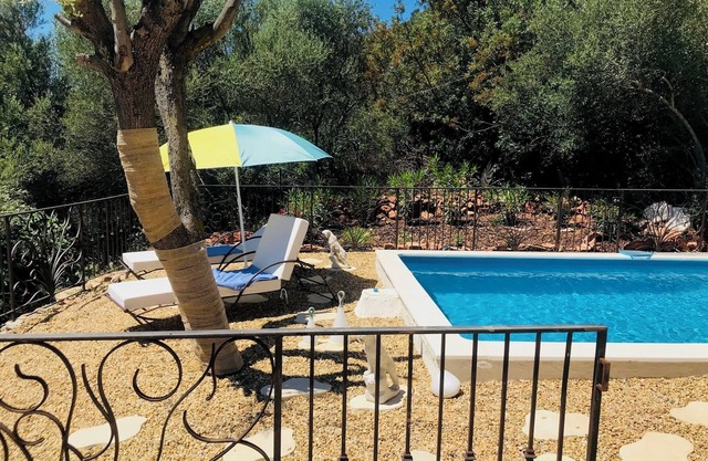 Villa "Les Aloes" Le Luc en Provence, Beautiful views, private pool,