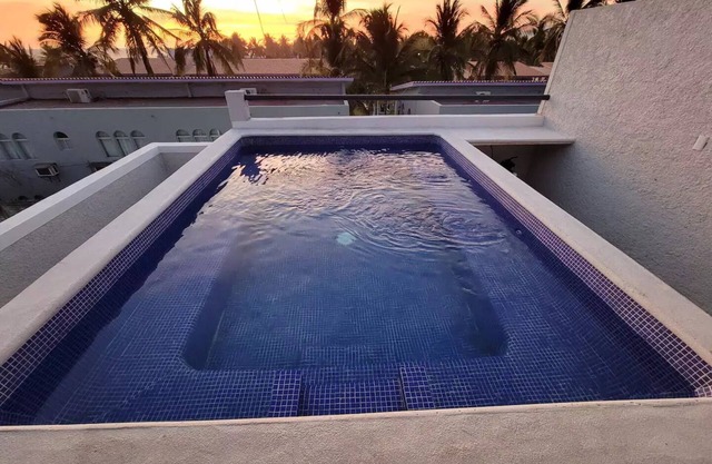 Villa Los Mogotes. 3 min a la Barra de Coyuca