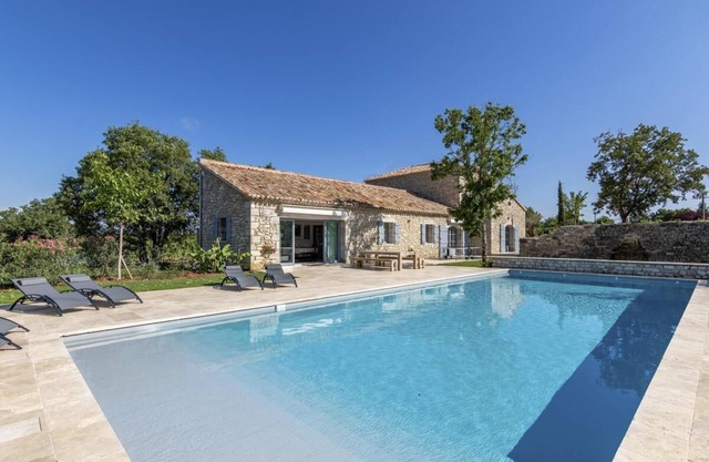 Villa Malbec, your exceptional holiday resort 10 minutes from Cahors