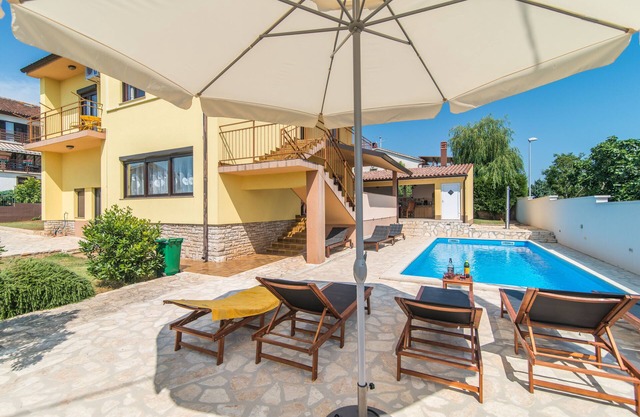 Villa Maredi with outdoor summer kitchen