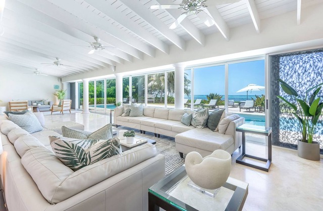 Villa Mora: Luxe Beachfront Villa w/ Backyard Snorkeling, Pool, Spa + Outdoor Kitchen