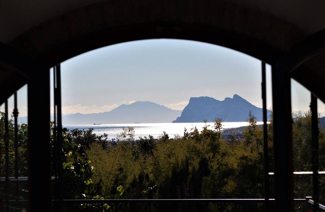 Villa near Sotogrande, Sea, Gibraltar & Africa view, private pool, large garden