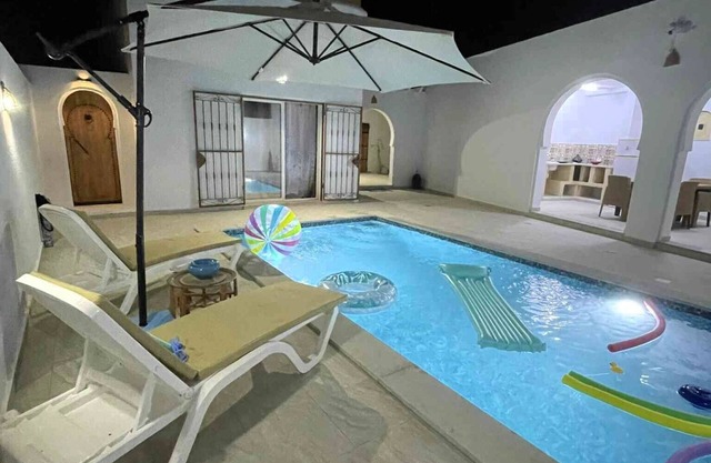 Villa NOUSSA with swimming pool near the sea