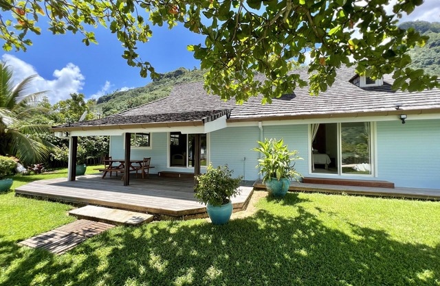 Villa Ohana - 4BR Beachfront Villa