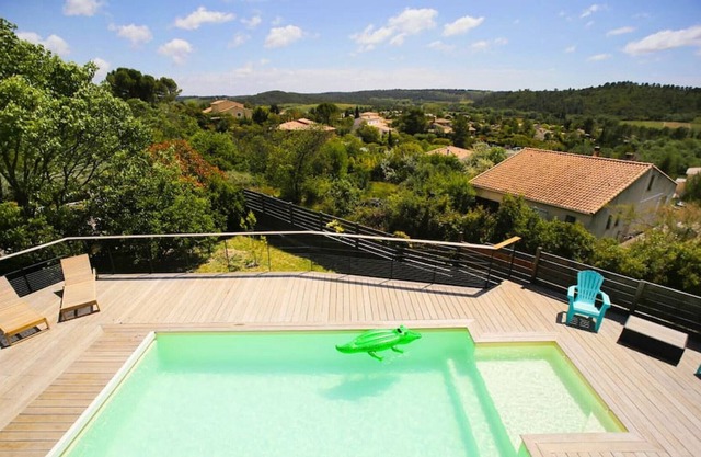 Villa Orianne - Traditional villa with pool with stunning views