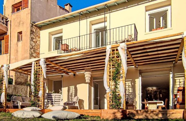 Villa Palmire, large terrace with jacuzzi available