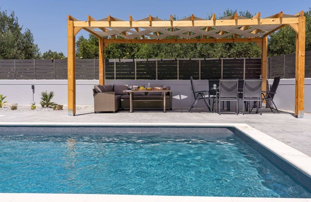 Villa Pasadra: a brand new, luxurious escape, just a 1-minute drive from the stunning Afandou Beach!