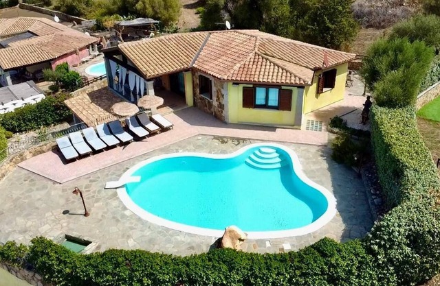 VILLA PEONIA - SEA VIEW with PRIVATE POOL and GARDEN - PARKING PLACES