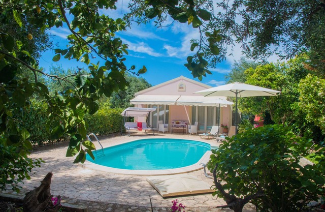 Villa Persephone Luxury private villa in Halikouna