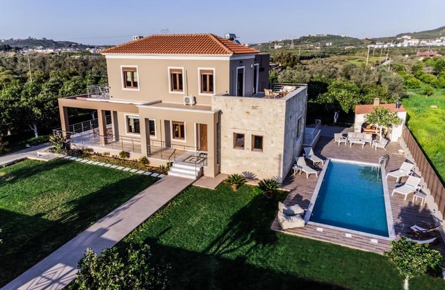 Villa Pervoli