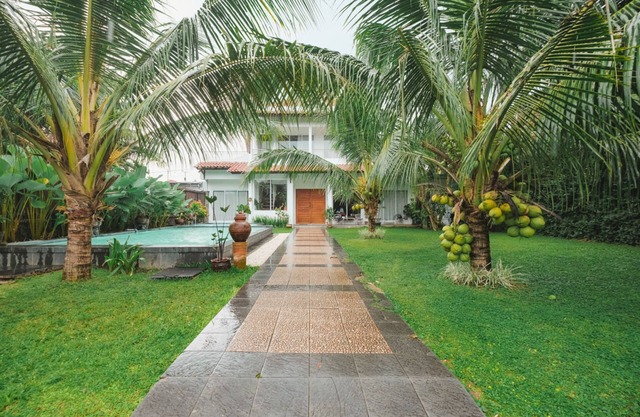 Villa Prambanan Jogja with Private Swimming Pool by Simply Homy