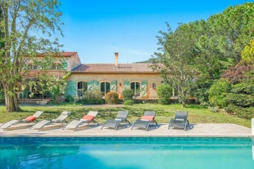 Villa Provençale Avec Piscine À Collobrières