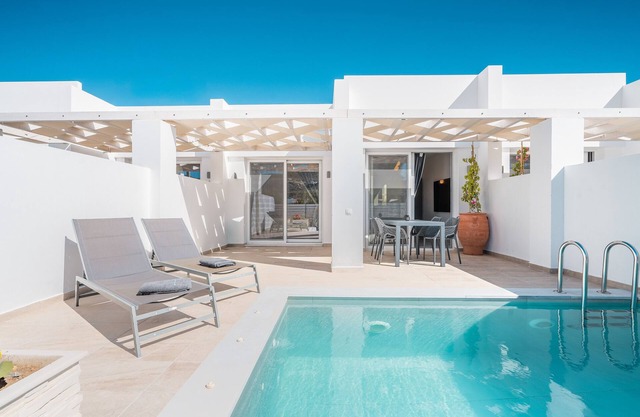 Villa 'Punta Mare 1' with Mountain View, Wi-Fi and Air Conditioning