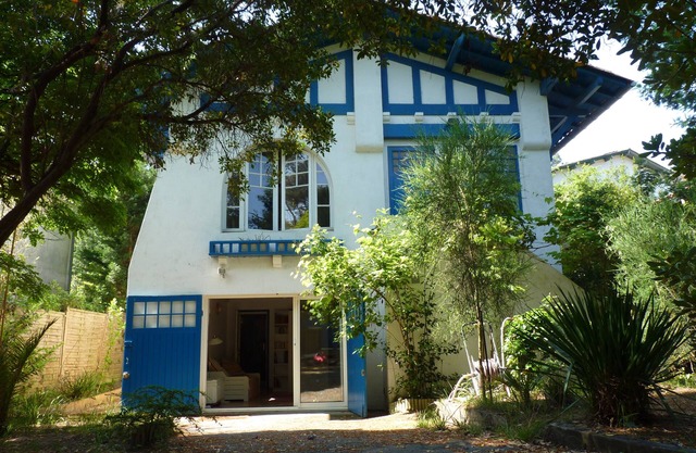 Villa Pyla sur mer, 600m from the beach, Haïtza area Saturday/Saturday rental