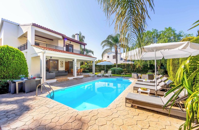 Villa Relax Latchi - Three Bedroom Villa, Sleeps 6