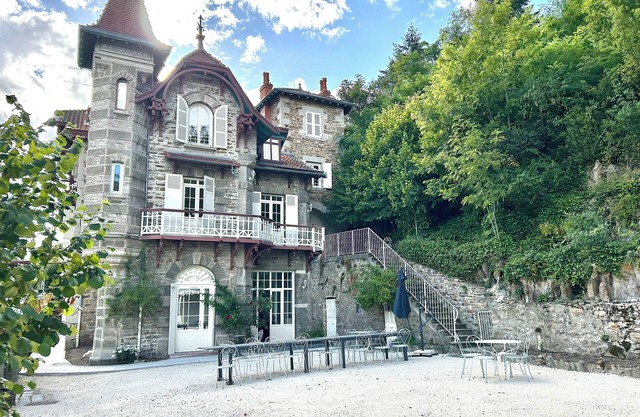 Villa Rose, a manor house in the Monts du Lyonnais!
