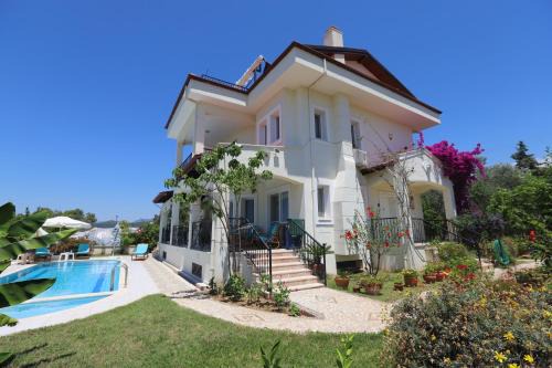 Villa Ruya-PrivatePool-SeaView-GamesRoom