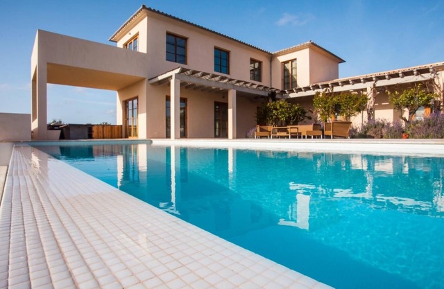 Villa Salamandra with pool for 8 people, Santanyi