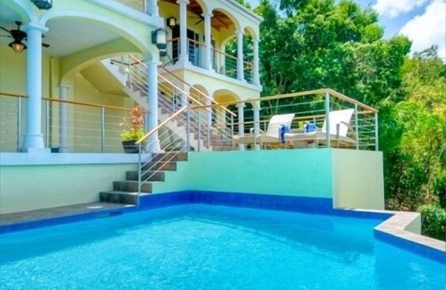 Villa Sirenetta-Minutes from the beach!