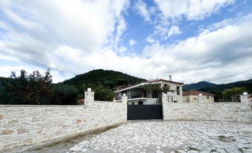 Villa Sitaralona