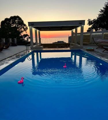 Villa Sunlight