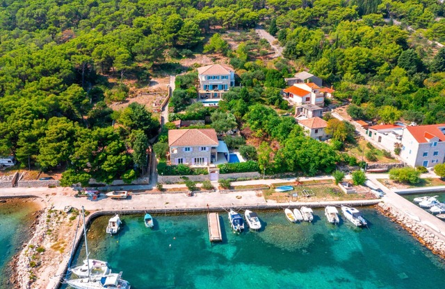 Villa Sympathy with Pool