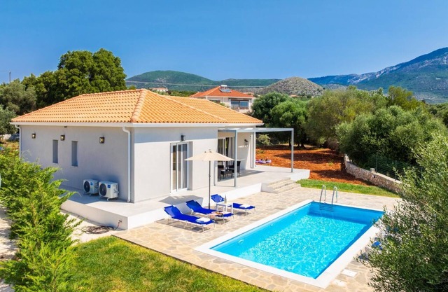 Villa Tania Dio - Two Bedroom Villa, Sleeps 5