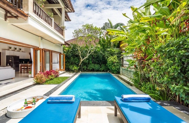 Villa TH + Breakfast w/Enclosed Living, Umalas