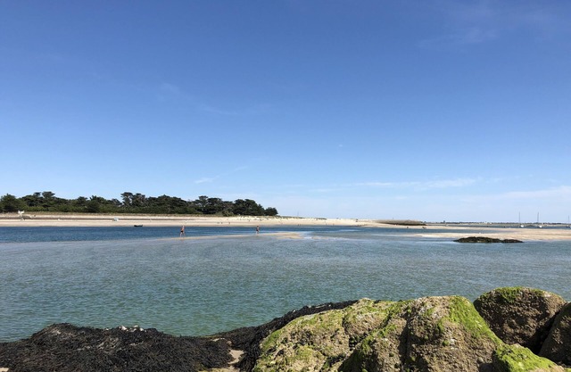 Villa Tout Confort au Calme , Piscine Chauffée ,entre mer et Marais Salant
