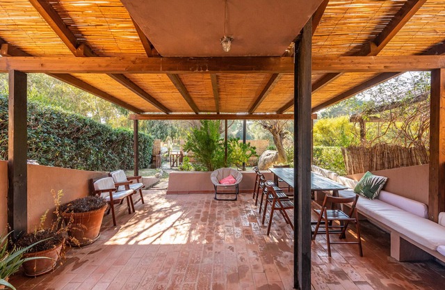 Villa 'Villetta Emilio' with Terrace, Garden & Air Conditioning