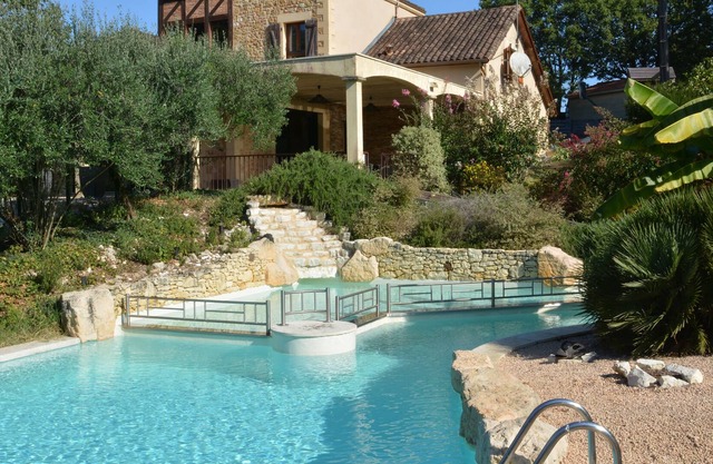 Villa with closed garden, private pool and playground for children