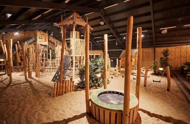 Villa with med children's room in Limburg