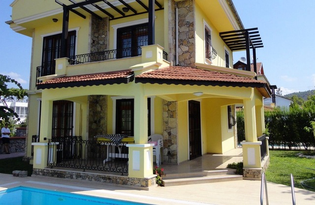 Villa With Private Pool, barbecue and Garden. Walking distance to the beach.