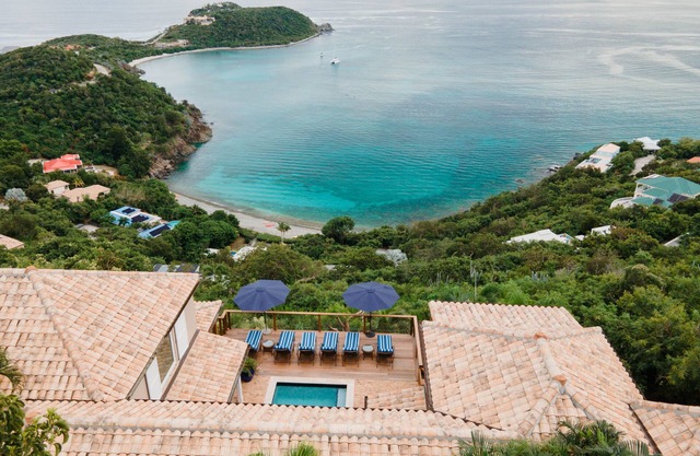 Villa Zusammen- Gorgeous Views Above Klein Bay! South shore View