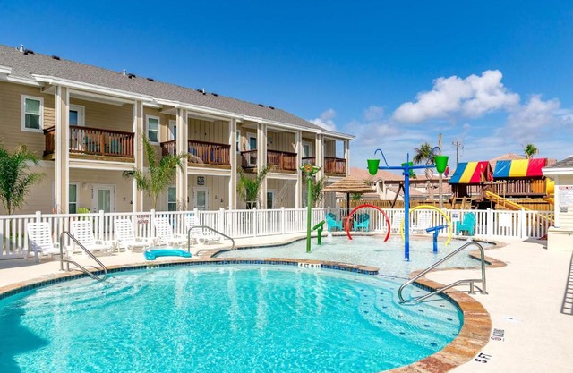 Village by the Beach B922K