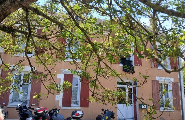 VILLAGE HOUSE