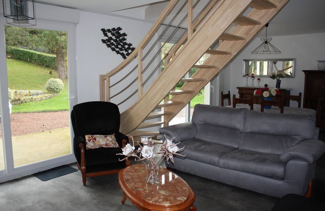 Village near Saint-Valéry " Villa in a green setting " 1700m2
