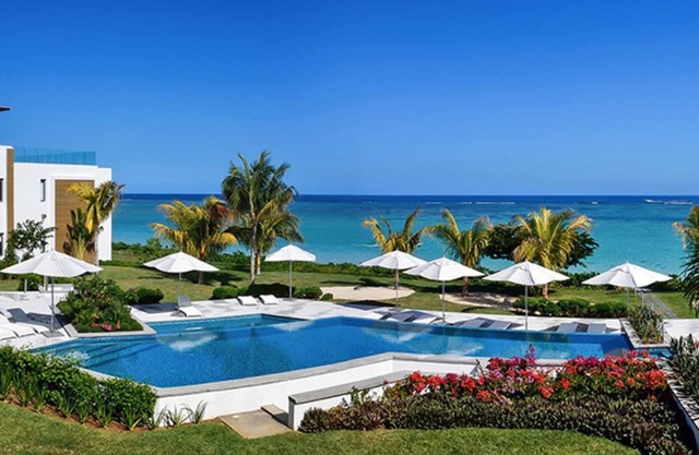 Villasun Seafront Apartment at Cap Ouest