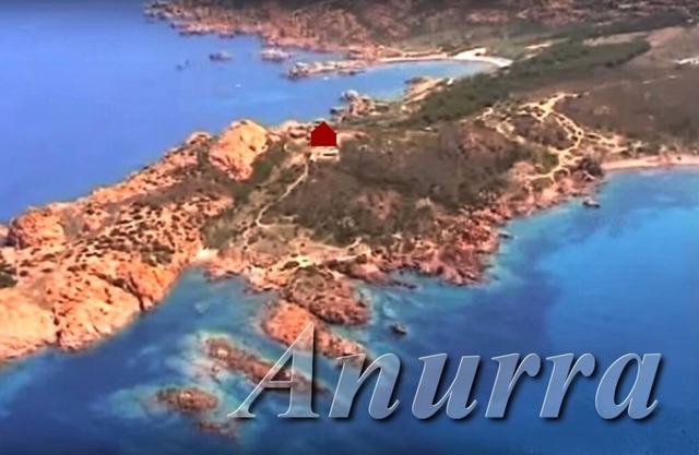 Villino relax-surrounded by the sea, 70 meters from the beach
