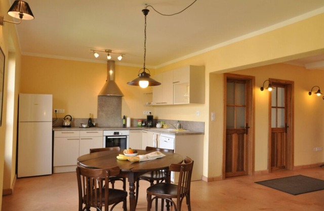 Vinauberge, Gîte Merlot: Charming holidayhome with terrace next to Canal du Midi