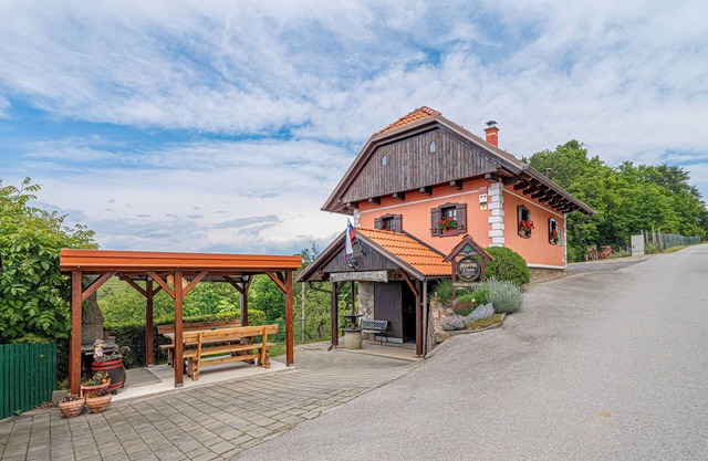 Vineyard Cottage Vesna Lake View, Cirkulane, Slovenia