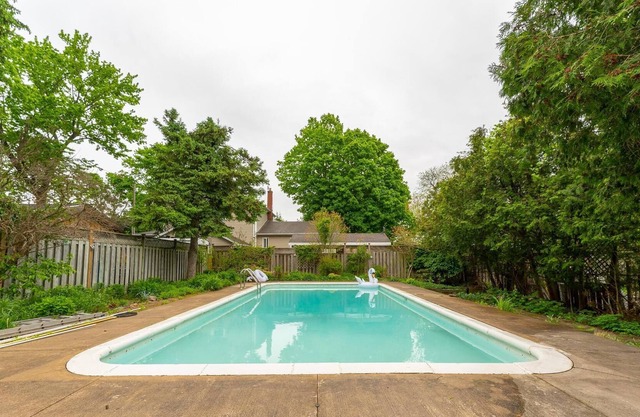 Vintage Inspired Getaway with Pool and Hot Tub