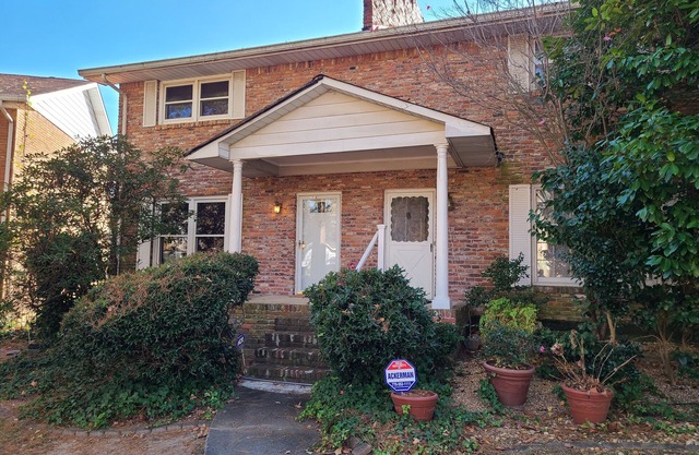 Vintage Victorian Styled Townhome